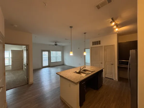 (undisclosed Address), San Marcos, TX 78666
