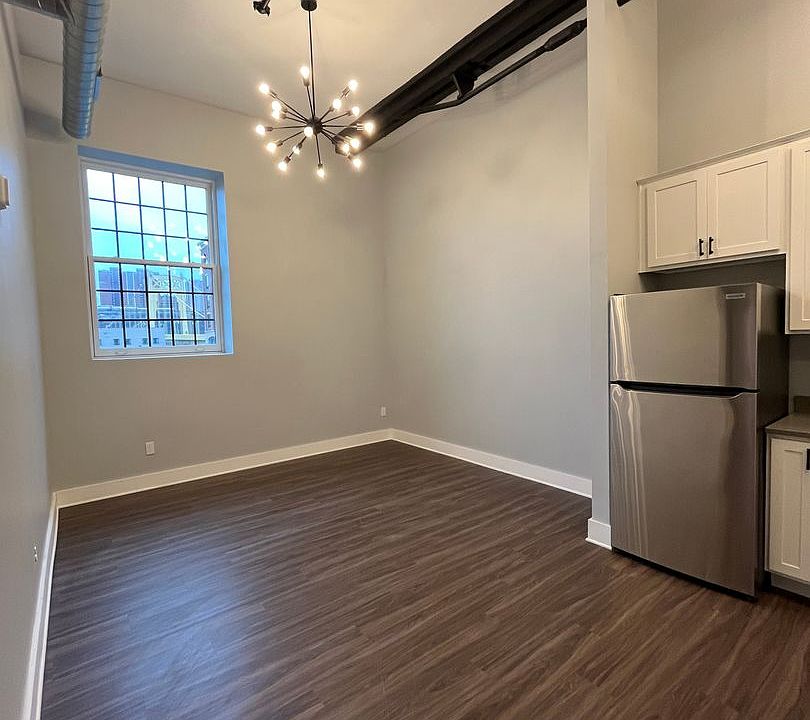 1st image of 901-905 Bingham St #103