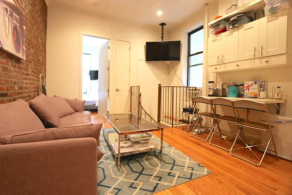 Rented by Compass | media 13