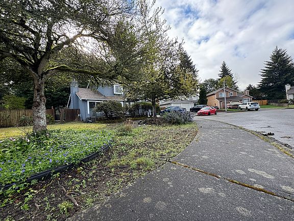 3rd image of 2014 Aberdeen Pl NE