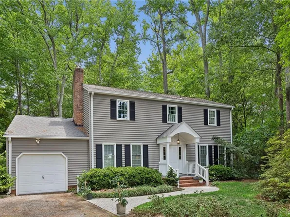 205 Grace St, Seaford, VA 23696