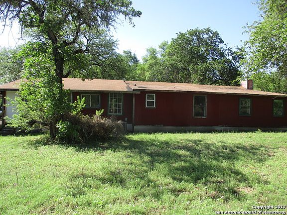 5th image of 1310 Camelot Ln