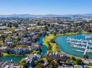 1623 Union St, Alameda, CA 94501