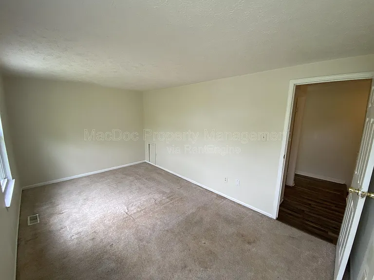 4749 Hedrick Ln — Photo 13