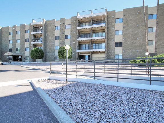 2nd image of 425 S Parkcrest Unit 318
