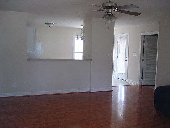 5th image of 3402 Liberty Dr