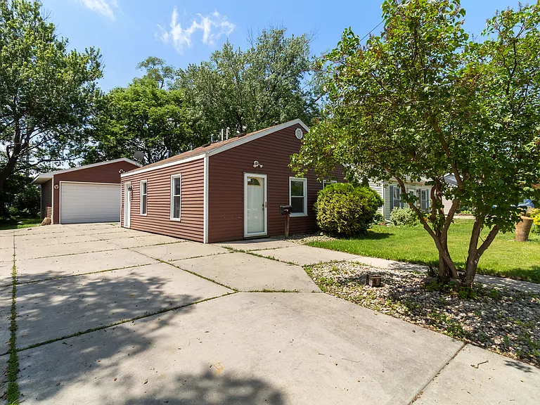 3485 Hargrove St — Photo 29