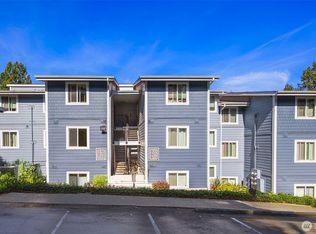 2511 S 248th St APT B12, Kent, WA 98032