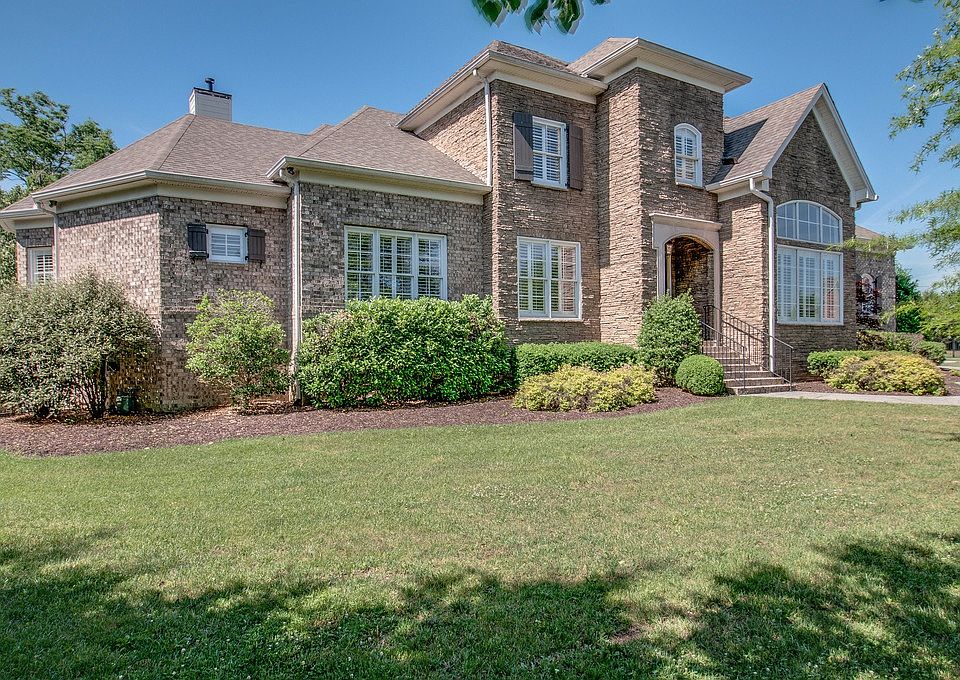 2nd image of 8356 Lochinver Park Ln