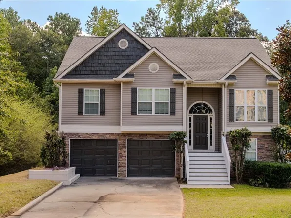 46 Brandish Dr, Newnan, GA 30263
