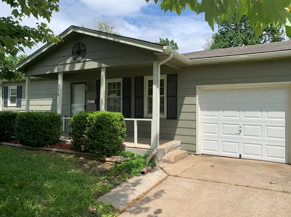 536 S Alta Ln, Olathe, KS 66061
