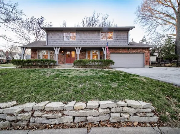 600 Romany Rd, Kansas City, MO 64113