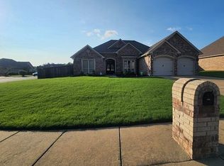 8303 Sapphire Dr, Alexander, AR 72002