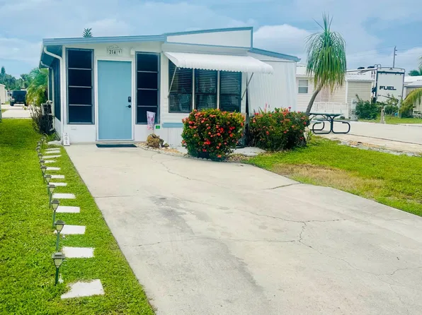 241-1000 Wiggins Pass Rd #241, Naples, FL 34110