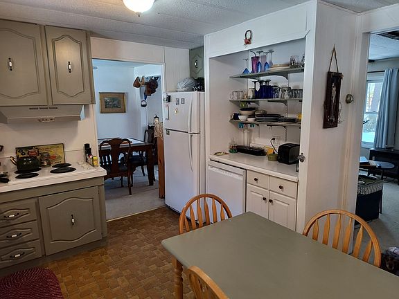 4th image of 300 Marcy Hill Road