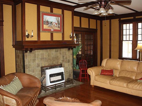 4th image of 207 E Oak Ave