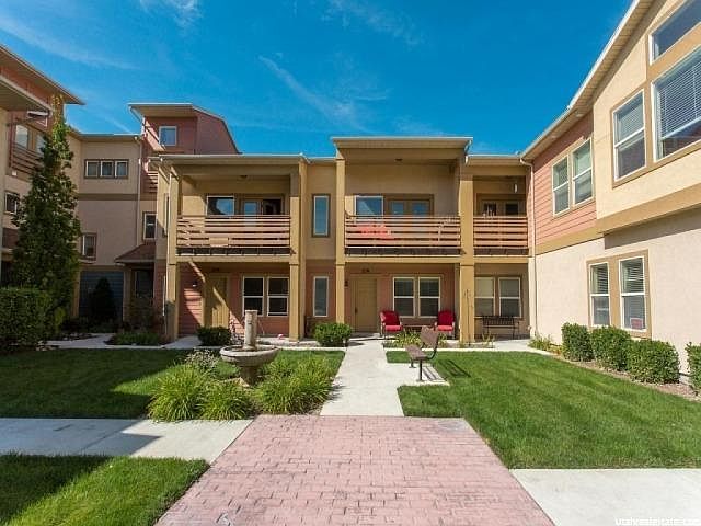 1st image of 3774 W Periwinkle Dr