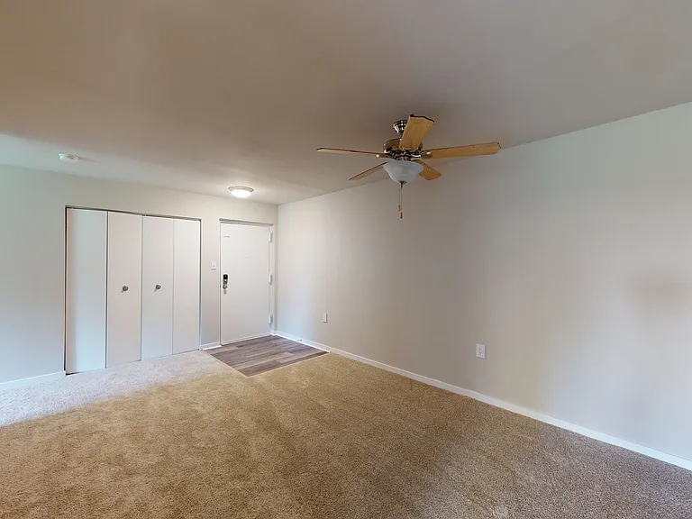 Seneca Place — Photo 82