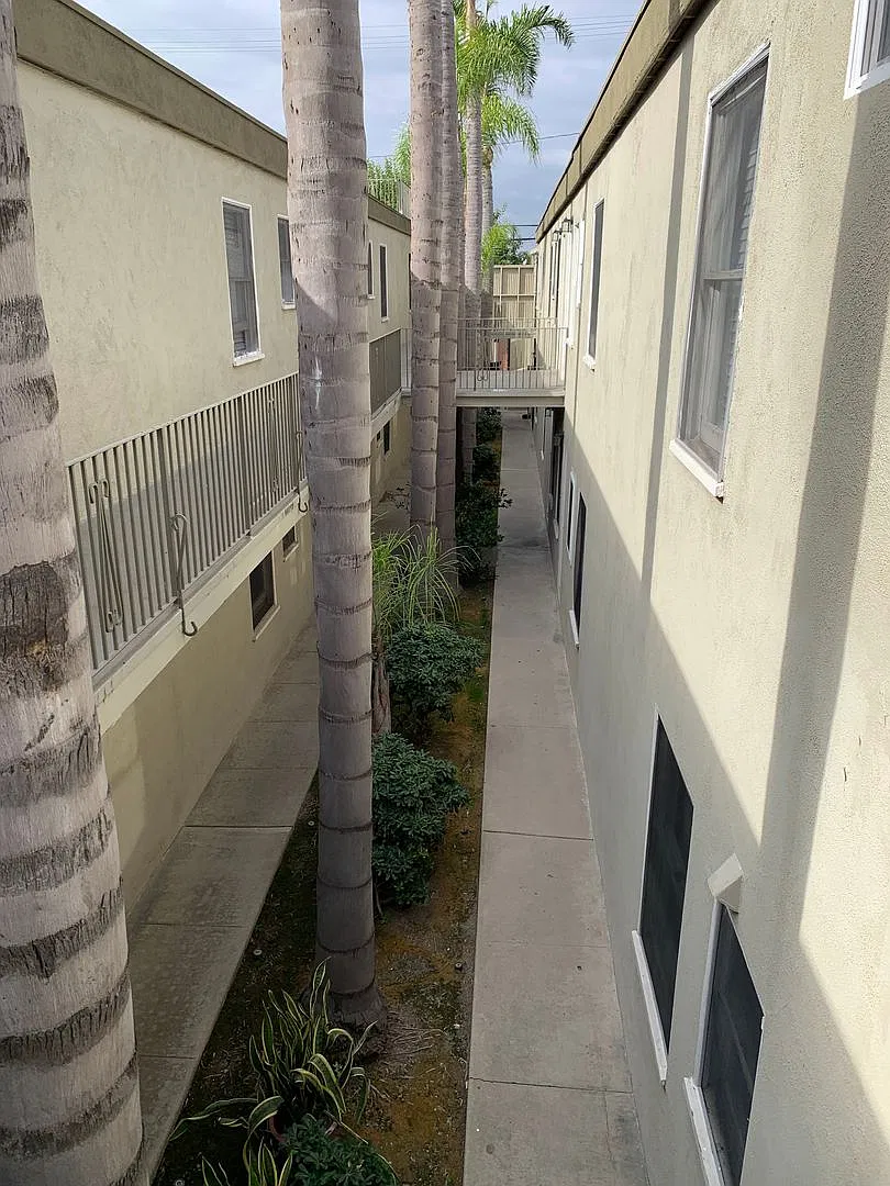 1017 Pacific Ave Long Beach, Ca 90813 — Photo 3