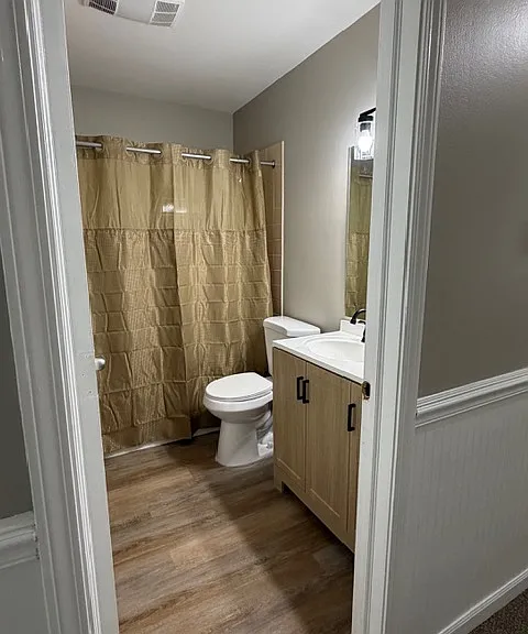 924 Surrey Dr #2A — Photo 7