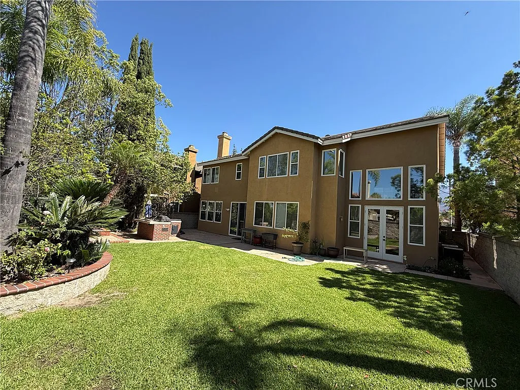 4 bed, 3514 sqft, $7,100 — Photo 3