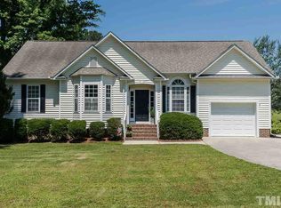 135 Stoneridge Ct, Youngsville, NC 27596