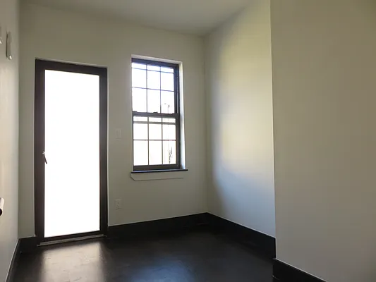 Rented by Rennit Inc. | media 69