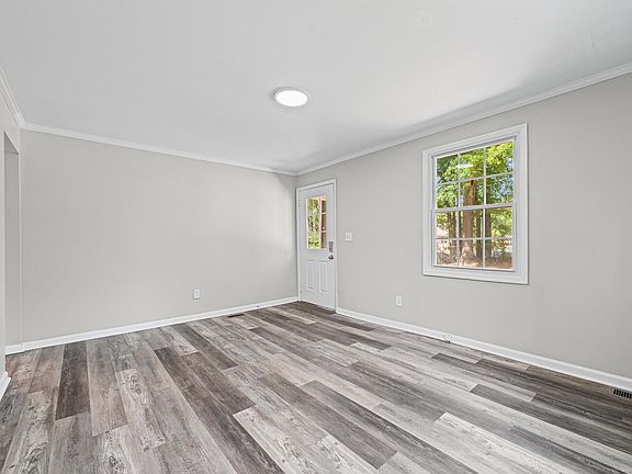 4th image of 7 Terrell Ave
