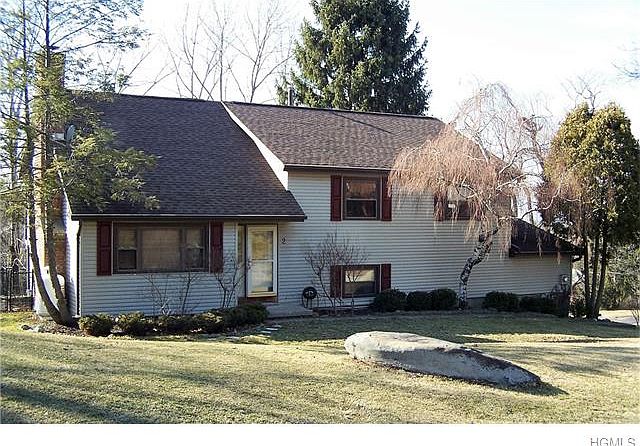 1st image of 2 Holland Ct