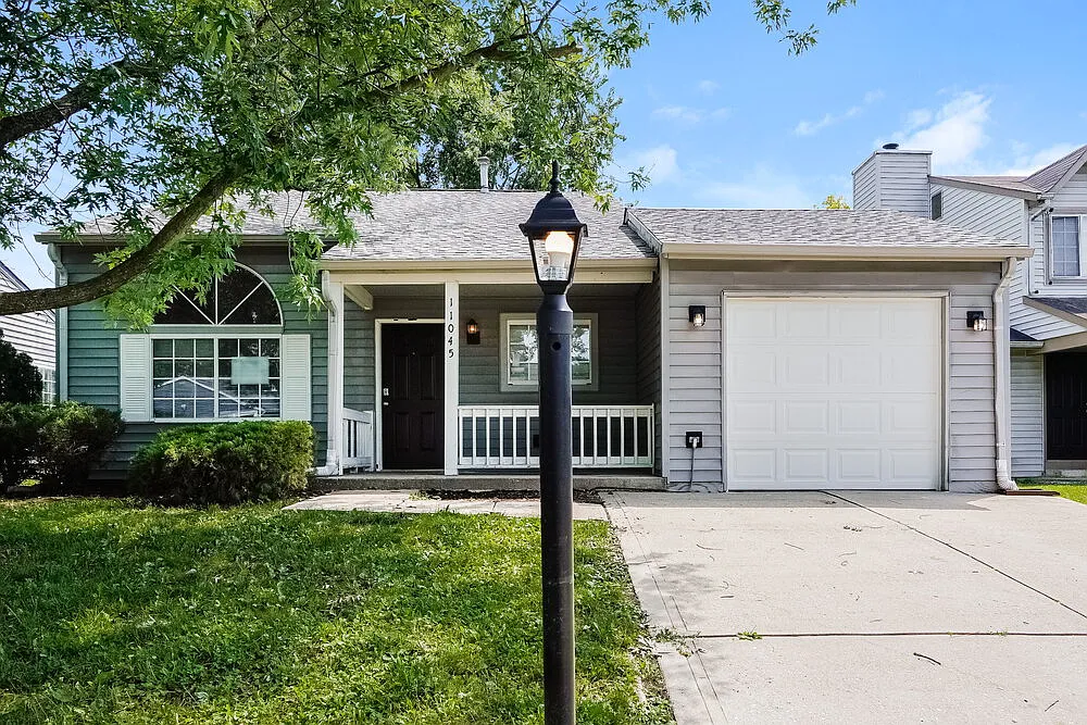 4 bed, 2.0 bath, 1440 sqft, $1,845 — Photo 1