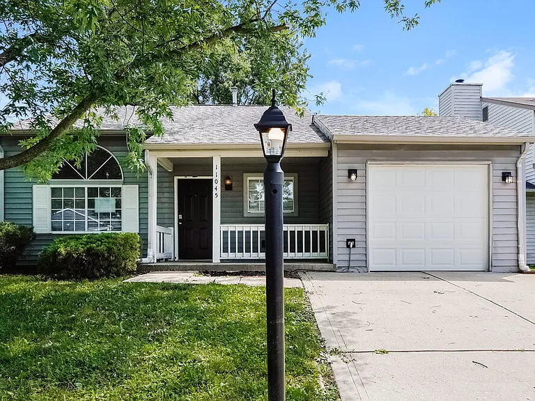 11045 Amburg Ct — Photo 1