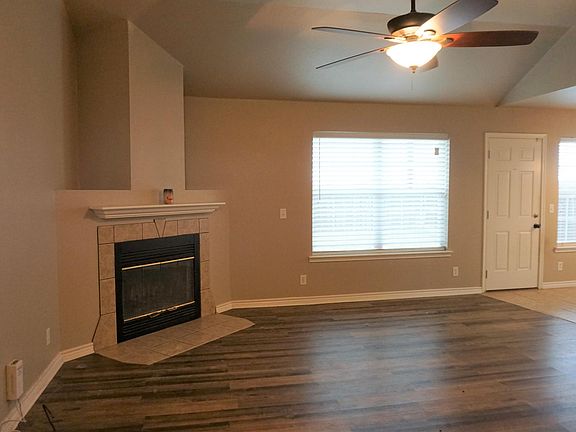 4th image of 1214 Lisa Ln