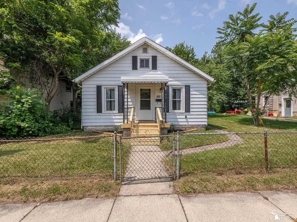 518 Eastchester St, Monroe, MI 48161