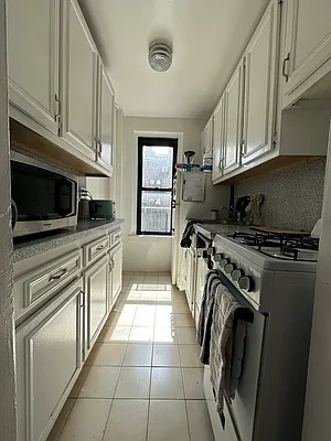 Rented by Green Home NY Realty LLC | media 15