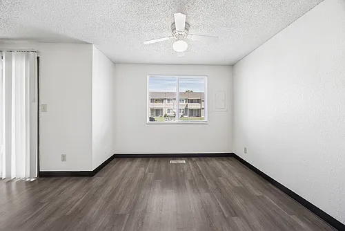 Phoenix Manor / Seville Photo 1