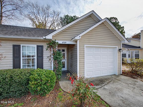 2nd image of 6709 Hailsham Drive