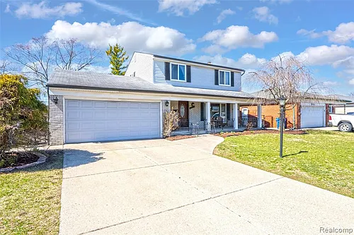 29243 Lloyd Dr Photo 1