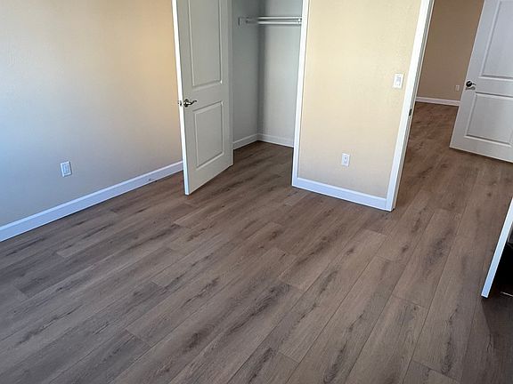4th image of 7418 Mount Vernon St #D
