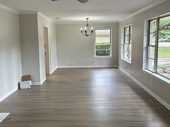 3rd image of 2014 Frances Pl