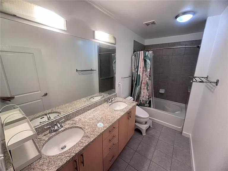 400 W Peachtree St NW #3511 — Photo 5