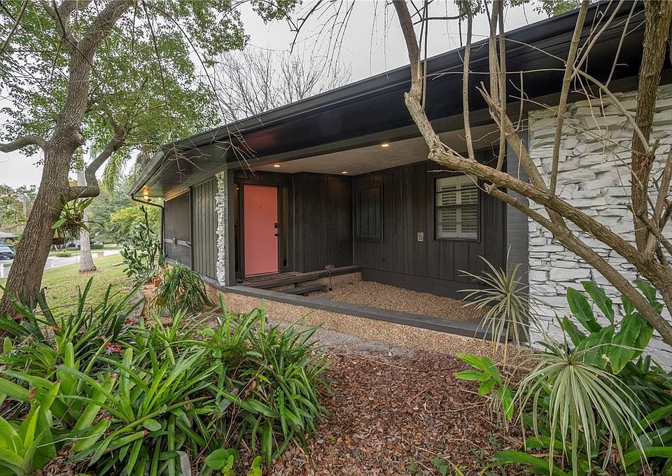 1st image of 234 S RIVERHILLS DRIVE