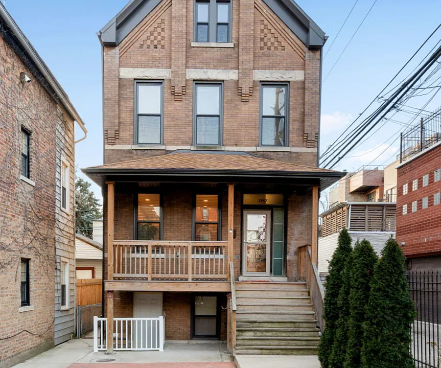 2147 W Dickens Ave #2