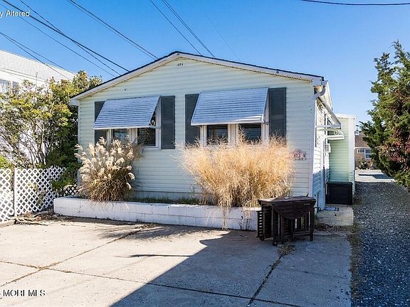 4th image of 112 Ocean Avenue