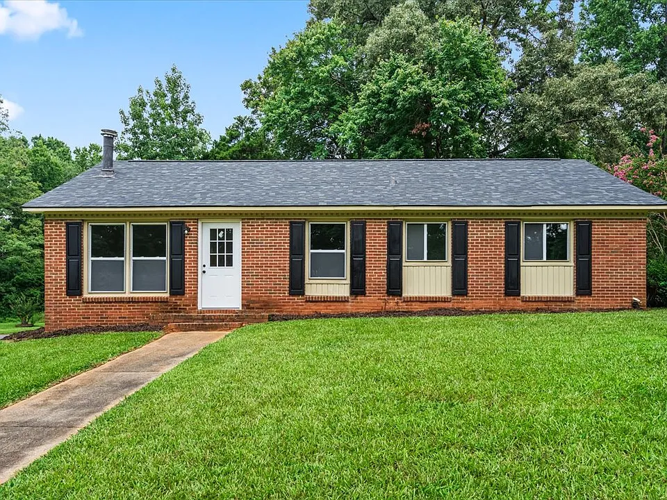 5312 Larewood Dr