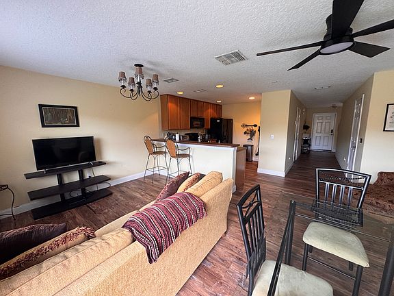2nd image of 3622 Caruso Pl