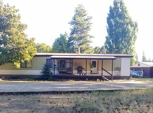 1112 W Pinebluff Rd, Kettle Falls, WA 99141