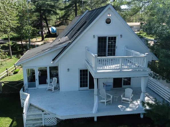 310 Morse Dr, Six Lakes, MI 48886