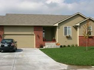 3690 N Forest Ridge Ct, Wichita, KS 67205