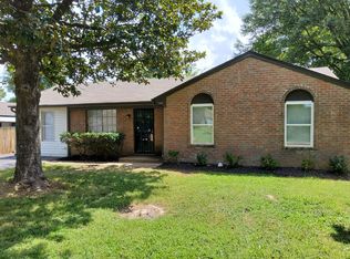 8254 Pinebrook Dr, Southaven, MS 38671