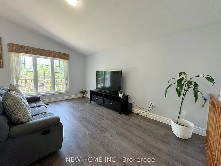 784 Rockaway Rd — Photo 9
